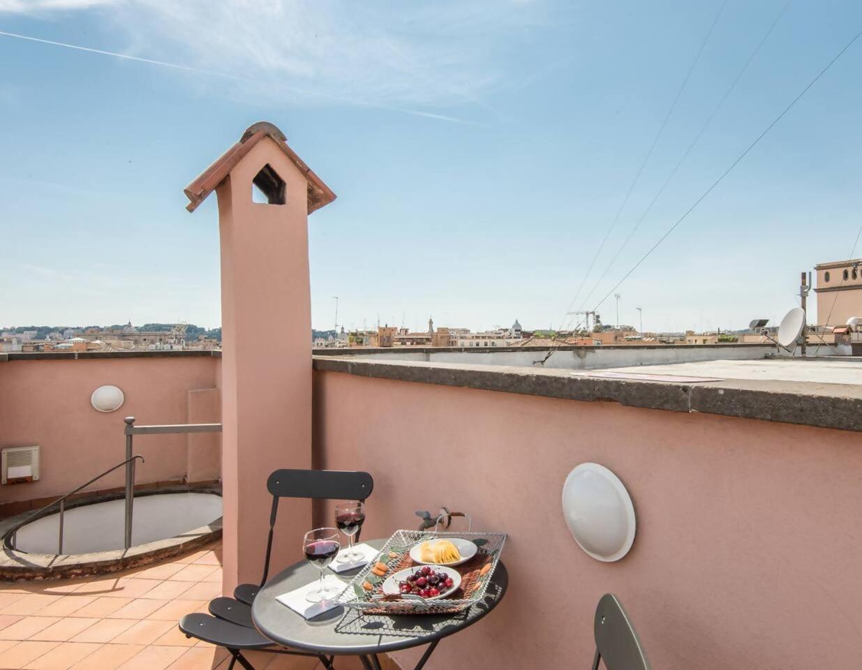 Appartamento Trevi Luxury With Terrace Roma Esterno foto